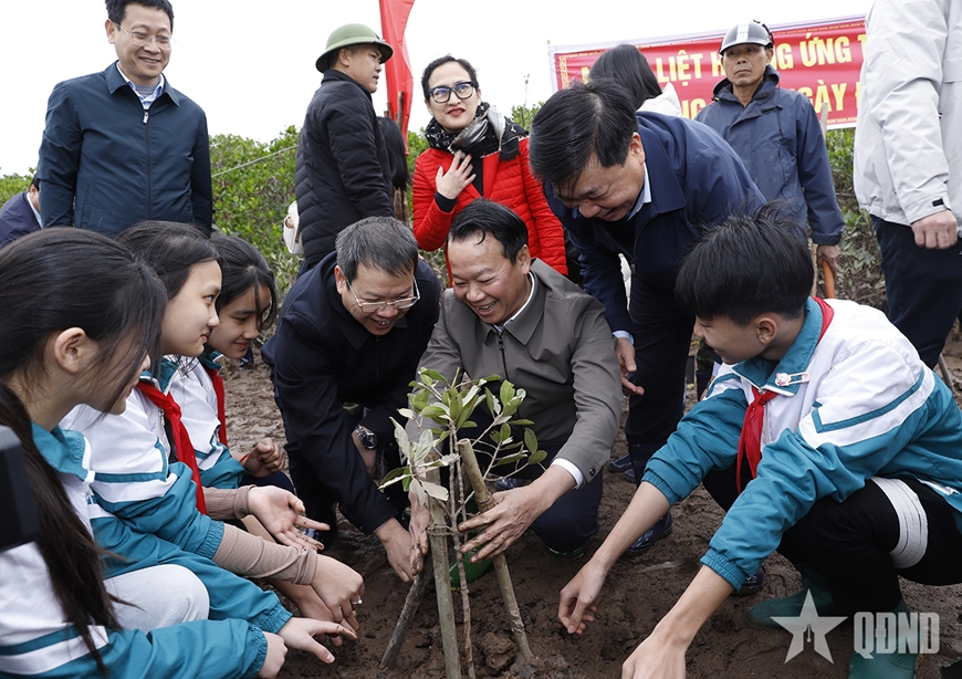 Bộ Tài nguyên và Môi trường phát động “Tết trồng cây đời đời nhớ ơn Bác Hồ”